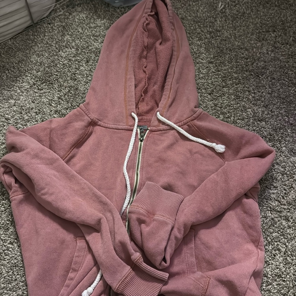 ARIE hoodie in a size S